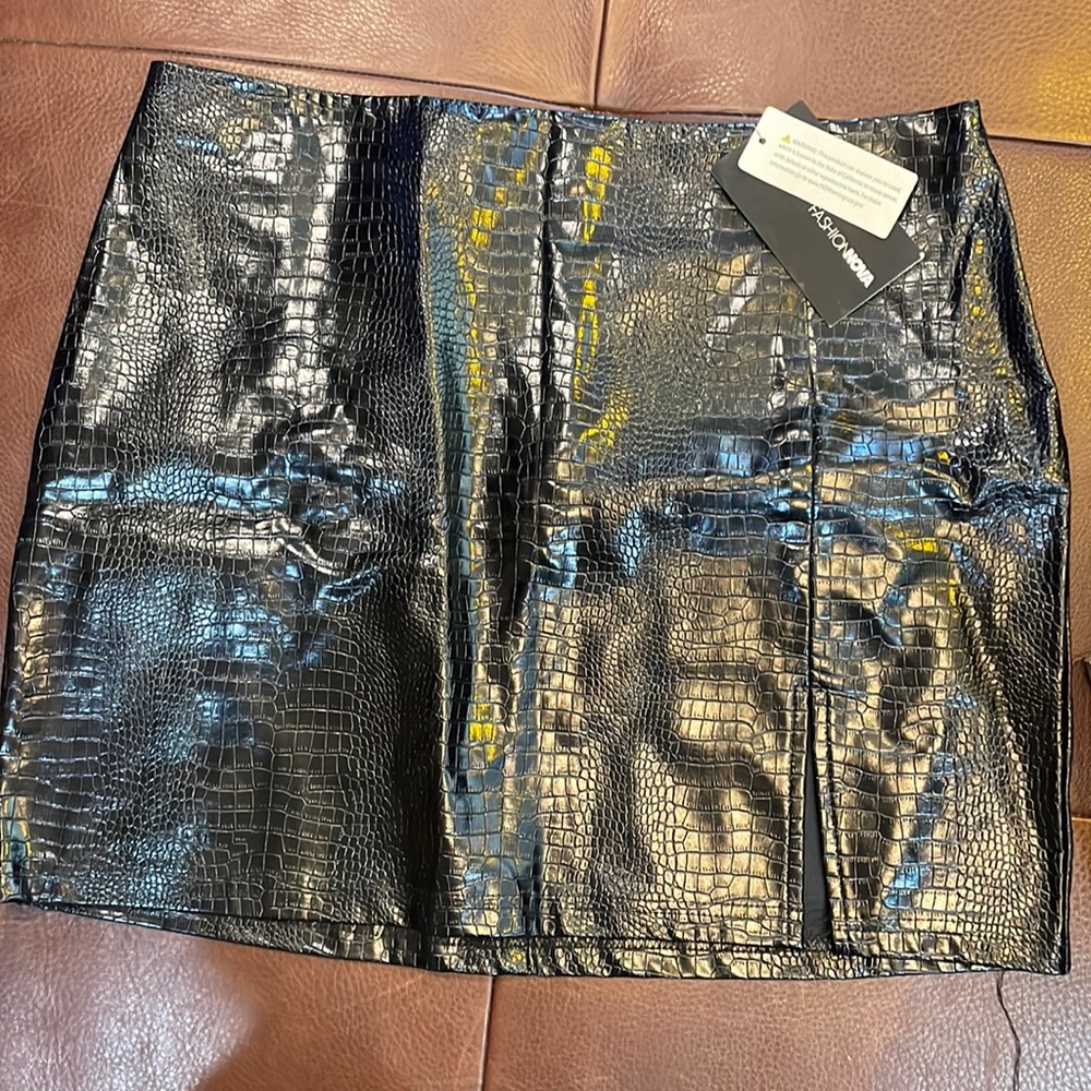 Fashion Nova XL Black, Faux Crocodile Mini Skirt.